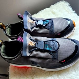 Nike Air Max Dia Sz 8